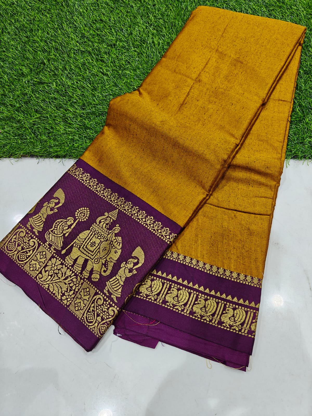 Elegant Narayanpet Cotton Saree with Contrast Border & Blouse